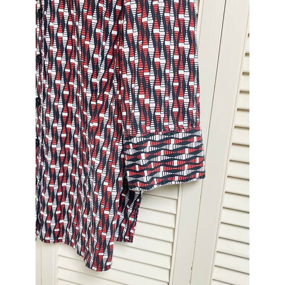 East 5th Button Down Geometric Blouse2X - Picture 2 of 8